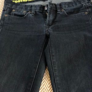 J.Crew Toothpick Jean size 25